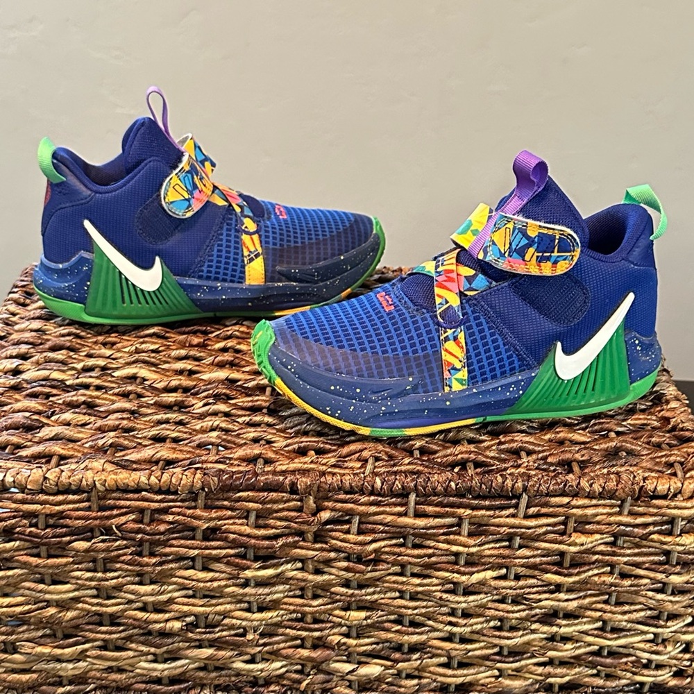 BOYS' NIKE BIG KID LEBRON WITNESS VII BASKETBALL SHOES